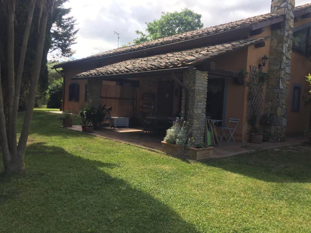 Casale Sant'Elia Acomodação com café da manhã Capranica Exterior foto